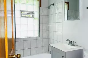 1125 E 82nd Pl, Chicago, IL 60619 - Photo 7