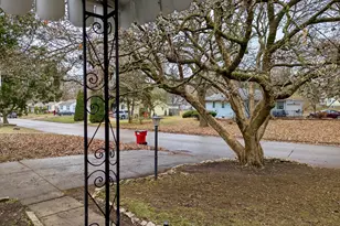 220 Brookwood Dr, Champaign, IL 61820 - Photo 29