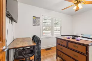 220 Brookwood Dr, Champaign, IL 61820 - Photo 11