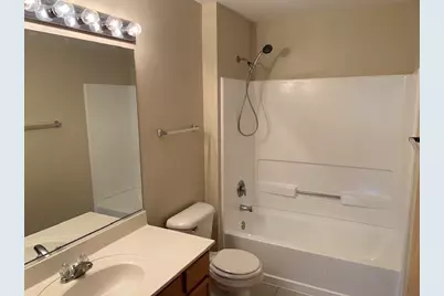 2327 Silverstone Drive #2327, Carpentersville, IL 60110 - Photo 7