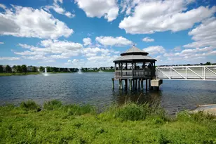 2327 Silverstone Dr, Carpentersville, IL 60110 - Photo 11