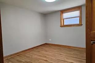 6509 W Sunnyside Ave, Harwood Heights, IL 60706 - Photo 9