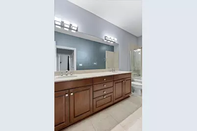2811 N Bell Avenue #202, Chicago, IL 60618 - Photo 15