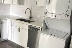 287 8th St, Wheeling, IL 60090 - Photo 3