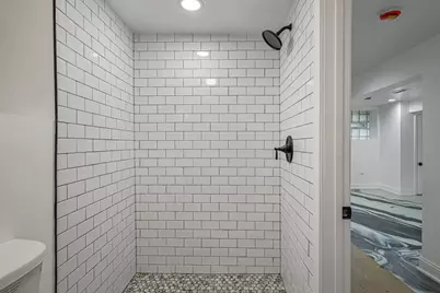 6845 S Saint Lawrence Avenue, Chicago, IL 60637 - Photo 21