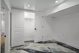 6845 S St Lawrence Ave, Chicago, IL 60637 - Photo 19