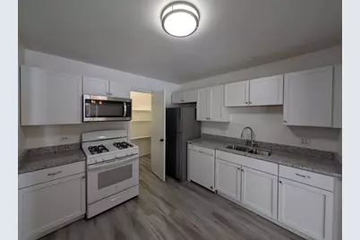 205 Glasgow Lane #V1, Schaumburg, IL 60194 - Photo 9