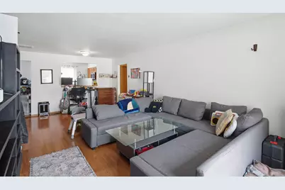 [Address not provided], Elgin, IL 60123 - Photo 3