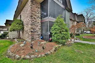 9176 S Rd, Palos Hills, IL 60465 - Photo 25