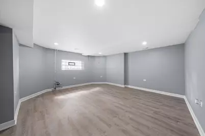 7716 S Kingston Avenue, Chicago, IL 60649 - Photo 17