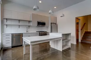 1131 W Winona St, Chicago, IL 60640 - Photo 3