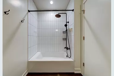 1131 W Winona Street #104, Chicago, IL 60640 - Photo 9