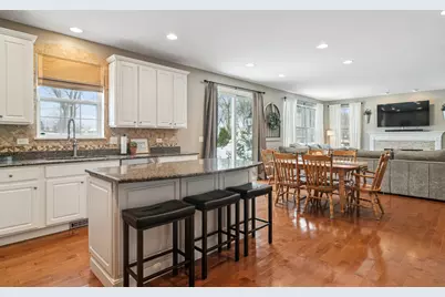 2558 Savanna Drive, Wauconda, IL 60084 - Photo 19