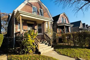 951 N Trumbull Ave, Chicago, IL 60651 - Photo 3