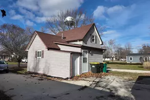 126 Prairie St, Genoa, IL 60135 - Photo 5