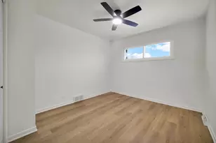 137 Julie Dr, Glenview, IL 60025 - Photo 23