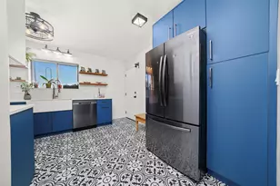 195 W Brandon Ct, Palatine, IL 60067 - Photo 7