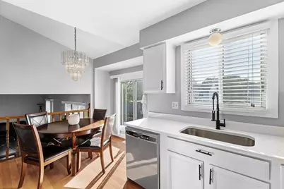 202 Parkwood Drive, Streamwood, IL 60107 - Photo 13