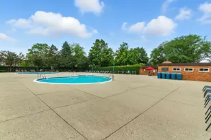 1207 S Old Wilke Rd, Arlington Heights, IL 60005 - Photo 23