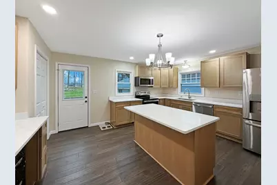 2128 Lancaster Heights Road, Freeport, IL 61032 - Photo 5