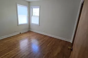 5750 W Leland Ave, Chicago, IL 60630 - Photo 9