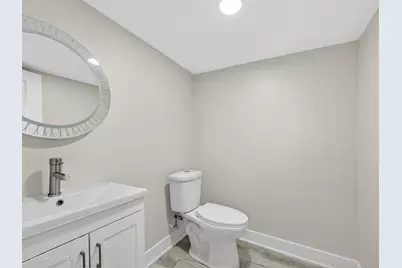 5541 E Celebrity Circle, Hanover Park, IL 60133 - Photo 31
