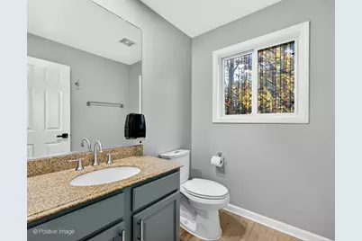 5541 E Celebrity Circle, Hanover Park, IL 60133 - Photo 13