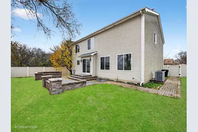 5541 E Celebrity Circle, Hanover Park, IL 60133 - Photo 37