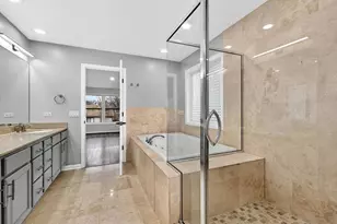 5541 E Celebrity Cir, Hanover Park, IL 60133 - Photo 17