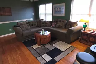 12245 Fairway Cir, Blue Island, IL 60406 - Photo 3