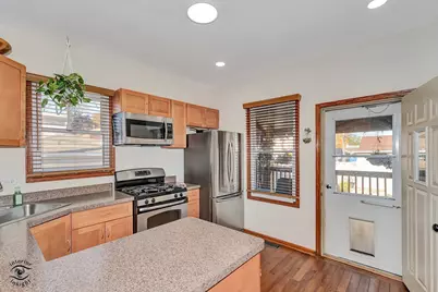 642 W 37th Street, Chicago, IL 60609 - Photo 15