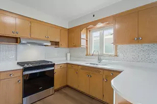 4900 N Ridgewood Ave, Norridge, IL 60706 - Photo 5