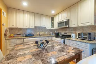 [Address not provided], Westchester, IL 60154 - Photo 9