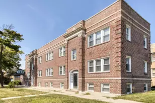 2700 W Albion Ave, Chicago, IL 60645 - Photo 1