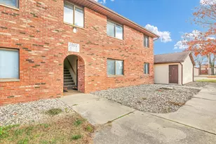 1802 Beck Dr, Urbana, IL 61802 - Photo 3