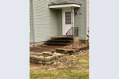 365 4th Avenue S, Saint Anne, IL 60964 - Photo 3