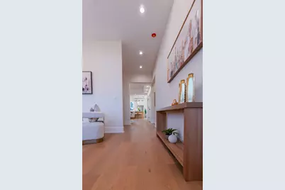 1018 N Princeton Avenue, Villa Park, IL 60181 - Photo 5