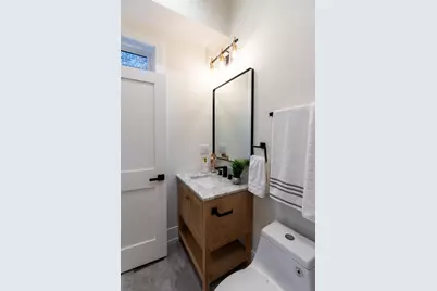 1018 N Princeton Avenue, Villa Park, IL 60181 - Photo 31