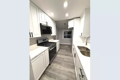 758 N Kenilworth Avenue, Glen Ellyn, IL 60137 - Photo 7