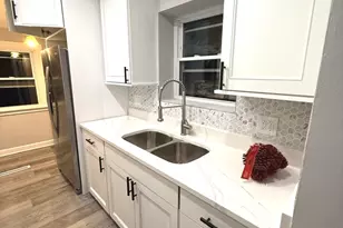 758 N Kenilworth Ave, Glen Ellyn, IL 60137 - Photo 9