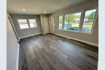 758 N Kenilworth Avenue, Glen Ellyn, IL 60137 - Photo 11