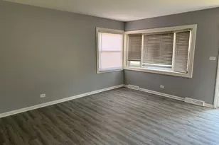 2956 Sherwood Ave, Markham, IL 60428 - Photo 3