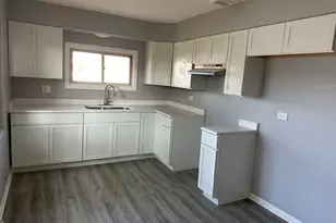 2956 Sherwood Ave, Markham, IL 60428 - Photo 5