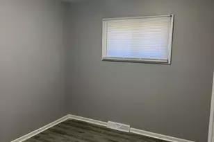 2956 Sherwood Ave, Markham, IL 60428 - Photo 7