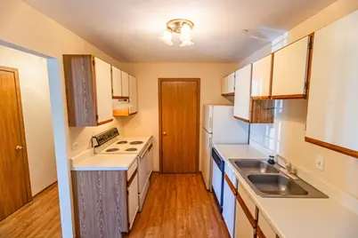 1345 Cunat Court #2D, Lake in the Hills, IL 60156 - Photo 3