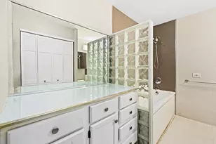 1540 N Lasalle St, Chicago, IL 60610 - Photo 7