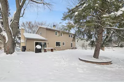 635 E Golf Road, Libertyville, IL 60048 - Photo 21