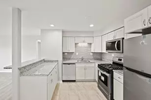 8440 W 95th St, Hickory Hills, IL 60457 - Photo 3