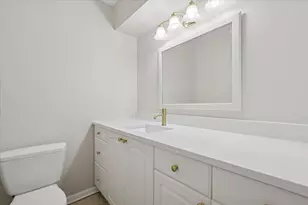 7320 Lake St, River Forest, IL 60305 - Photo 15