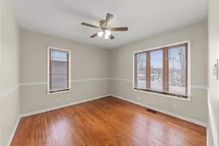 338 Hiawatha Dr, Lake in the Hills, IL 60156 - Photo 27